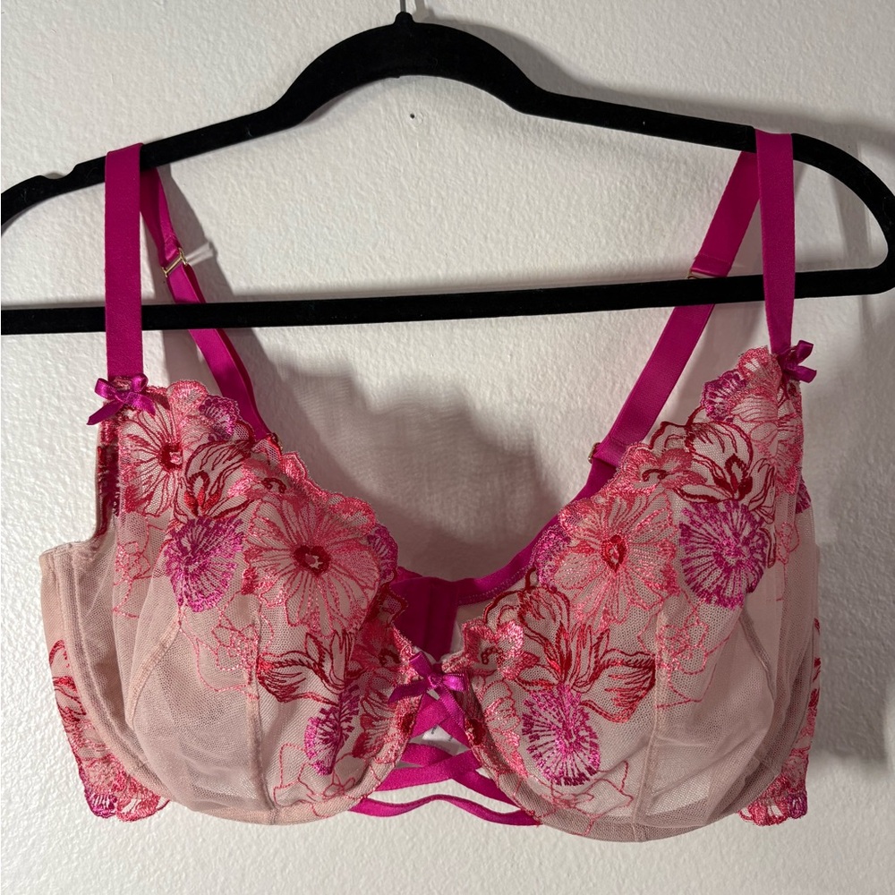 Cacique Pink Floral Lace Bra